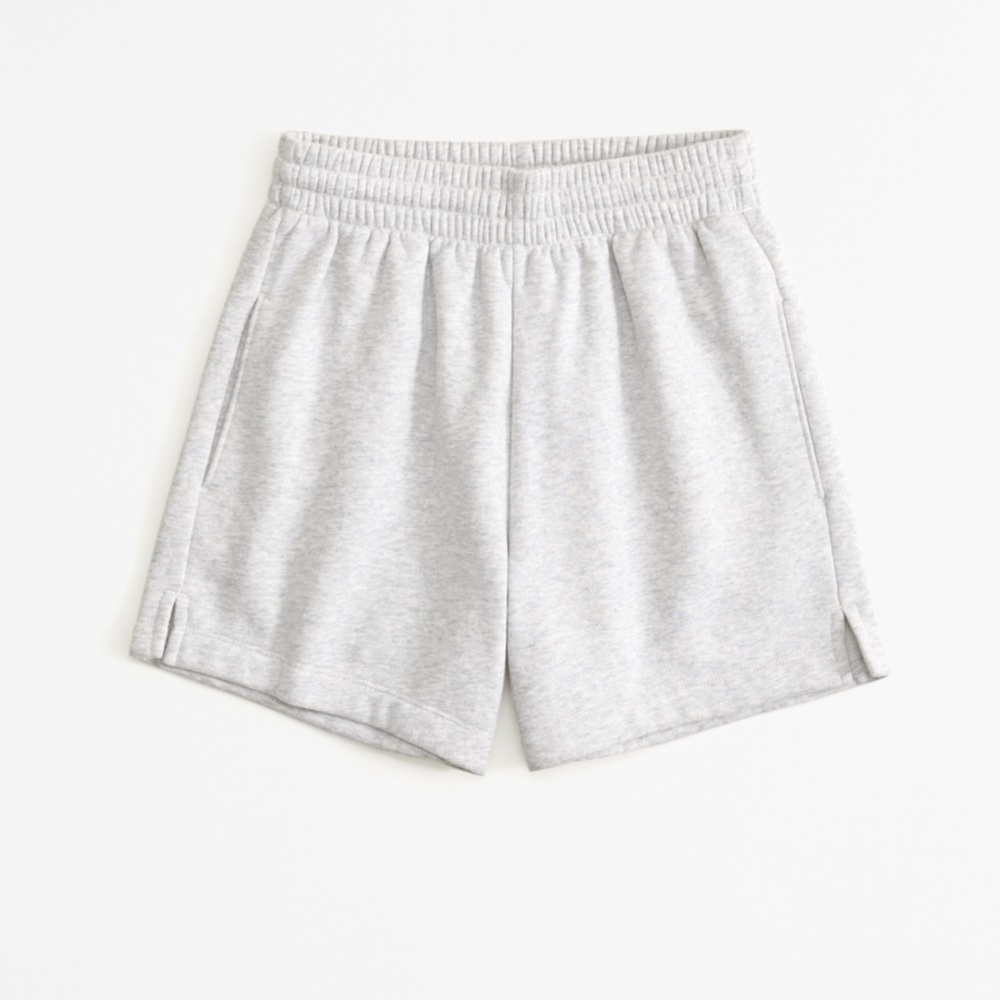 Abercrombie & Fitch Vintage Sunday Short  IN GREEN